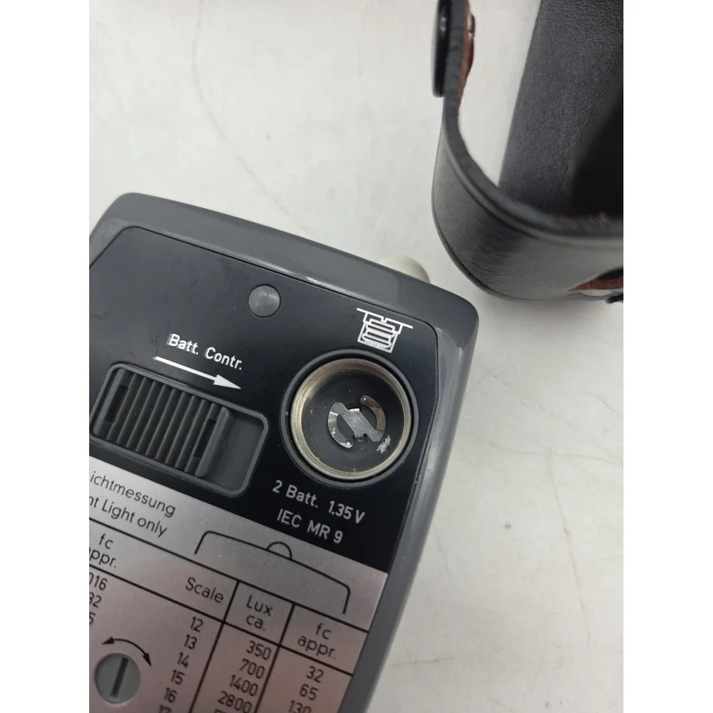 Gossen Luna-Pro Light Meter with Leather Case Box Manual Plus New Batteries